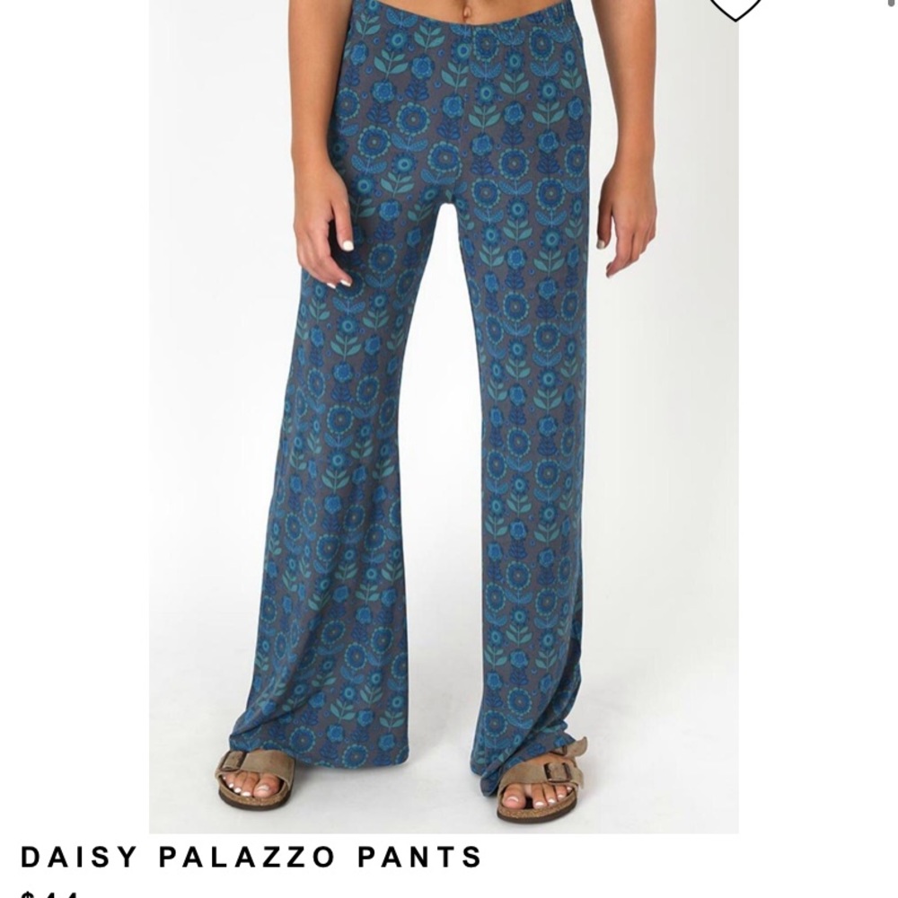 💖Natural Life Daisy flare pants